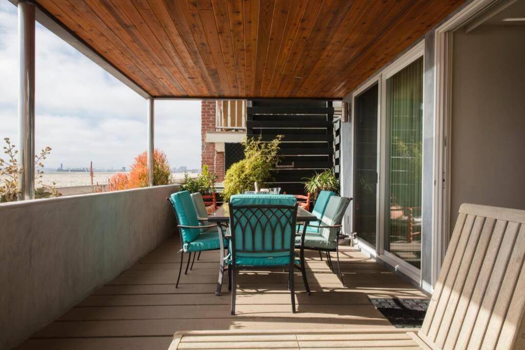 Oceanfront Oasis Apartment Long Beach Exterior photo