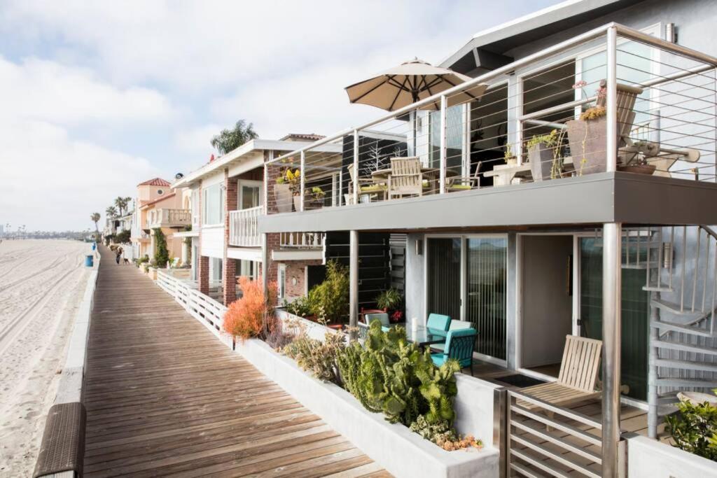 Oceanfront Oasis Apartment Long Beach Exterior photo